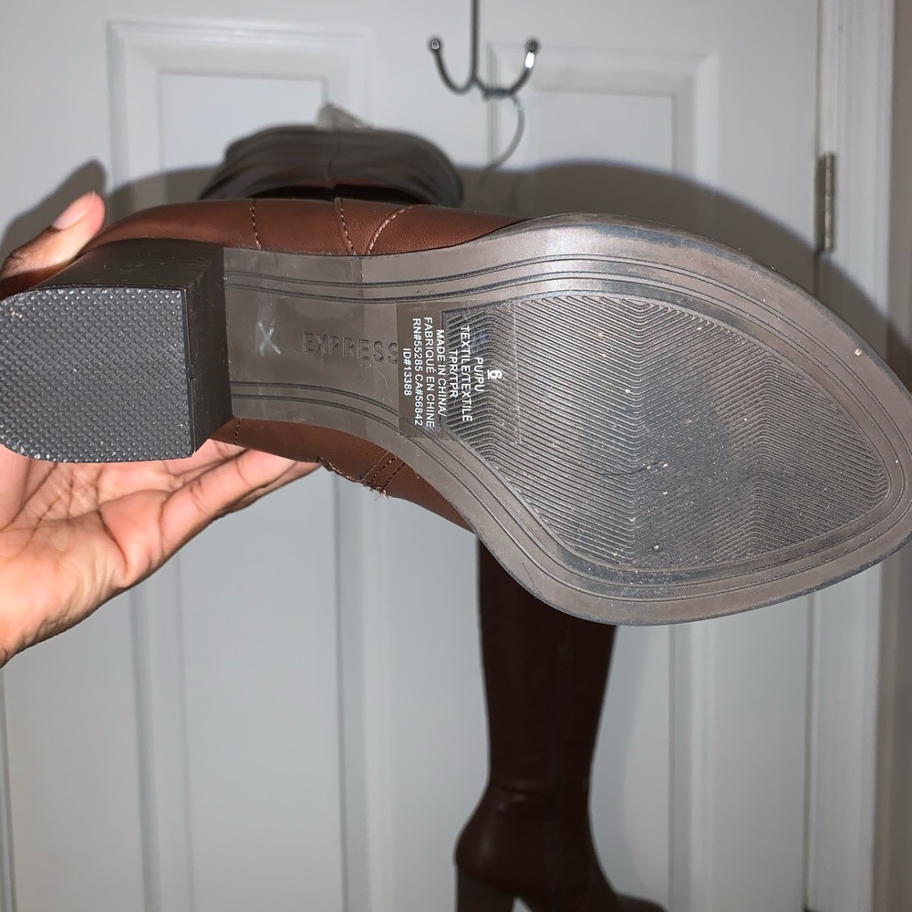 Boots - Picture 3 of 3